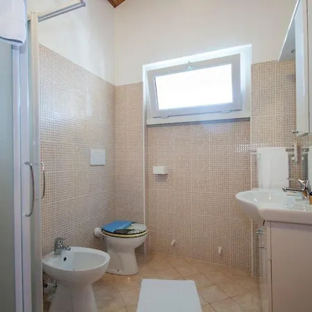Dachgeschosswohnung Am Fuer 6 Personen By Interhome