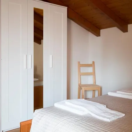 Dachgeschosswohnung Am Fuer 6 Personen By Interhome Domaso