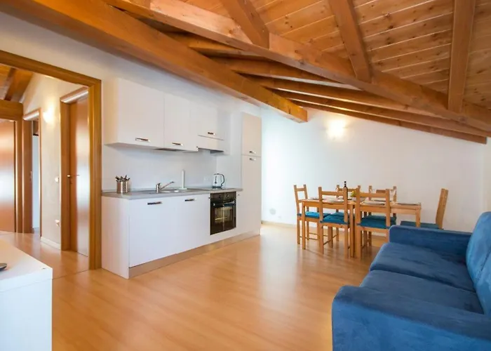 Daire Dachgeschosswohnung Am Fuer 6 Personen By Interhome