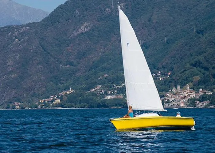 Dachgeschosswohnung Am Fuer 6 Personen By Interhome Daire Domaso