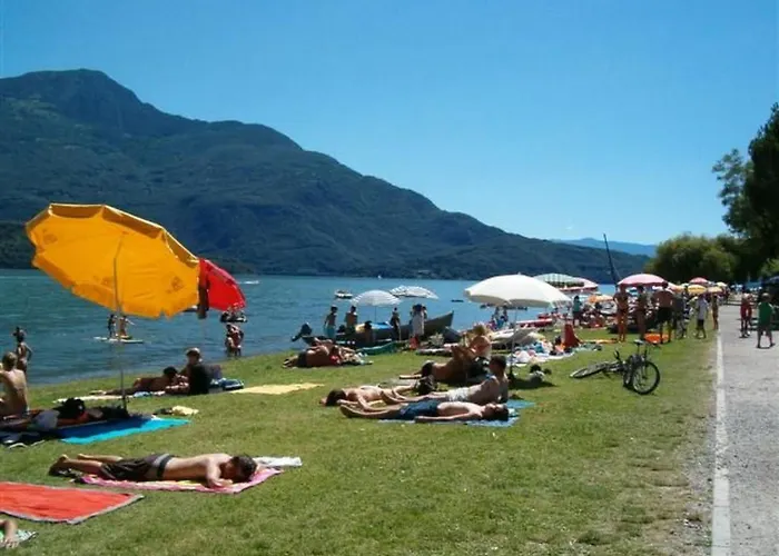 Daire Dachgeschosswohnung Am Fuer 6 Personen By Interhome